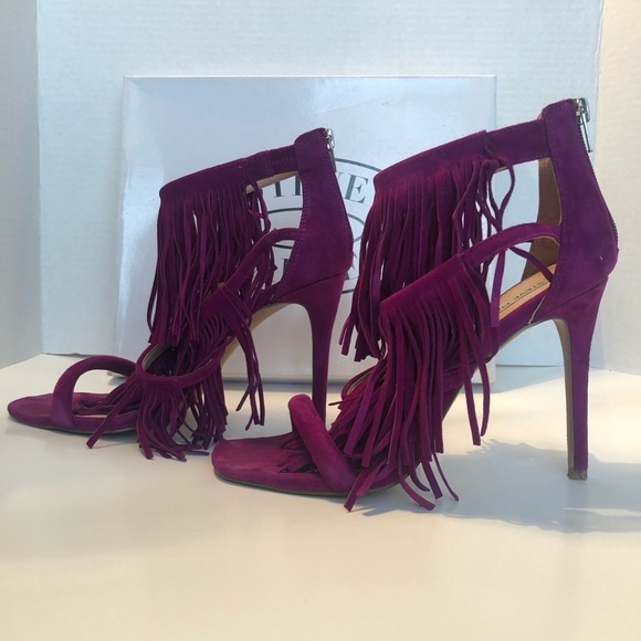 Steve Madden Fringly Sandals - Picture 4 of 8